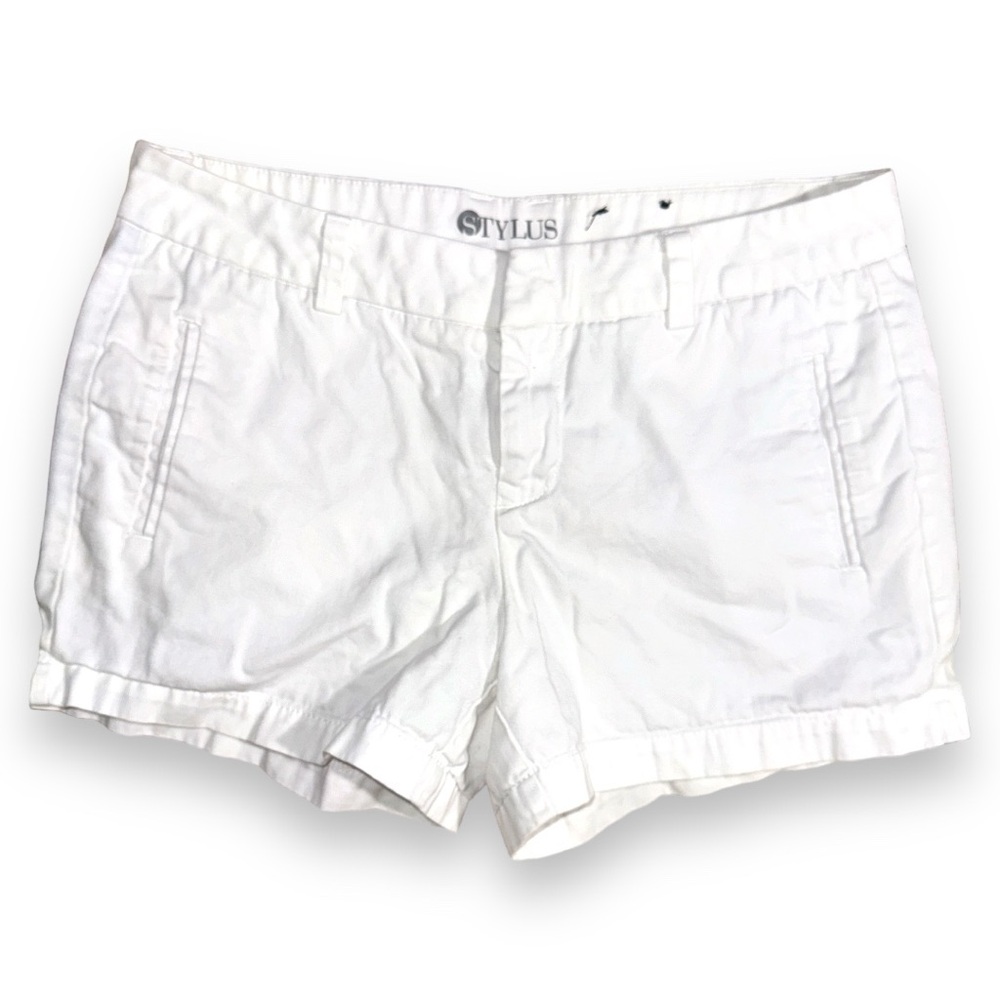 Stylus White Mid-Rise Shorts